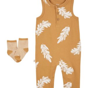 Carter’s Baby 2-Piece feather jumpsuit & socks set - 6M